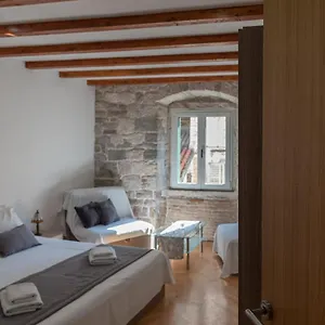 Camenno Apartments-the Heart Of Diocletian's Palace-open Winter! Split